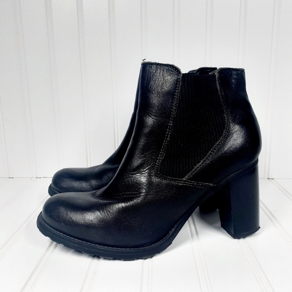 Megis Black Heeled Ankle Boots - Picture 2 of 10